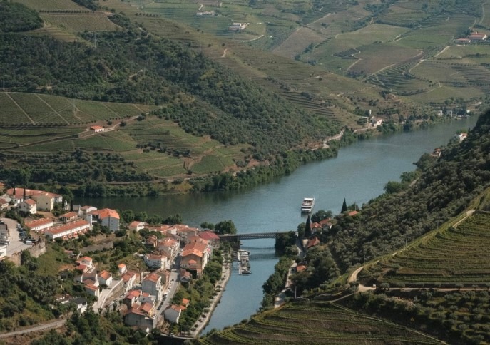Peak Season Getaways - Duoro Valley