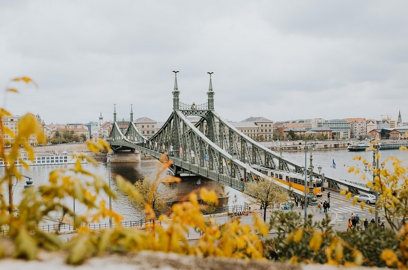 Budapest Bridge